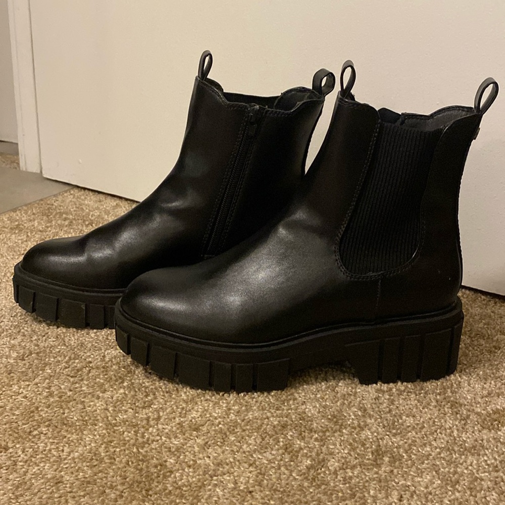 NYC Madden Black Boots Size 8.5